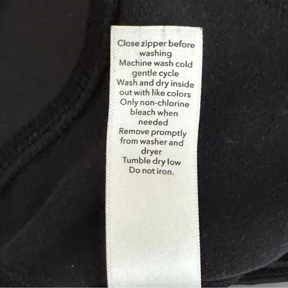 Athleta Delaney Shine Moto Tights Size Medium Petite Skinny Ankle Zips Black - Picture 9 of 9